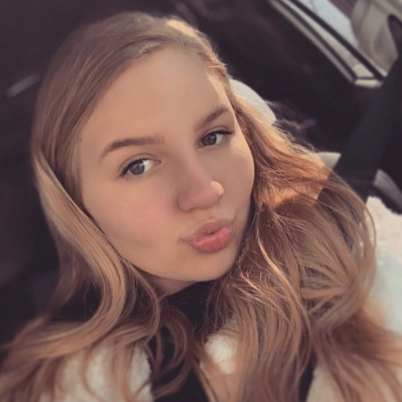 Meet your Posher, Mads - Picture 1 of 1